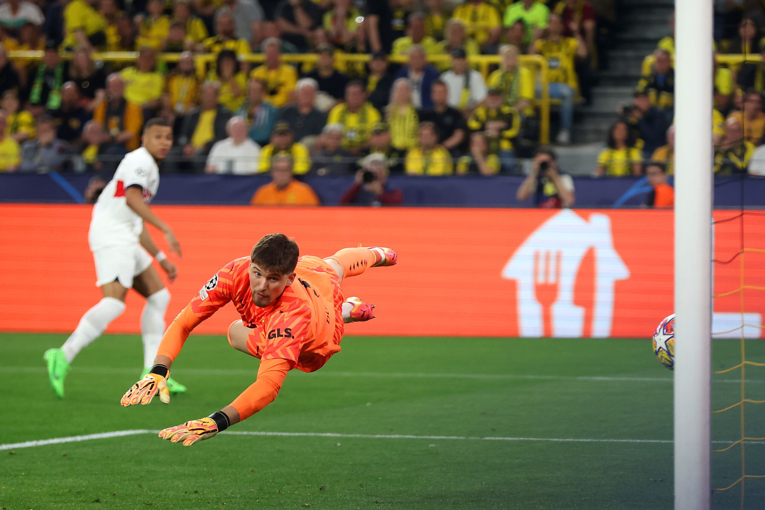 Le Borussia s’impose face au PSG en demi-finale de la Ligue des…