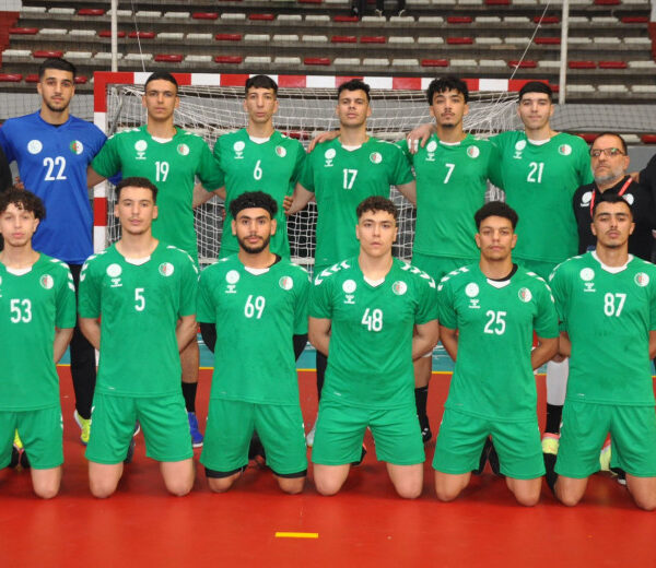 Alger étend son différend avec Rabat du domaine sportif aux enjeux politiques