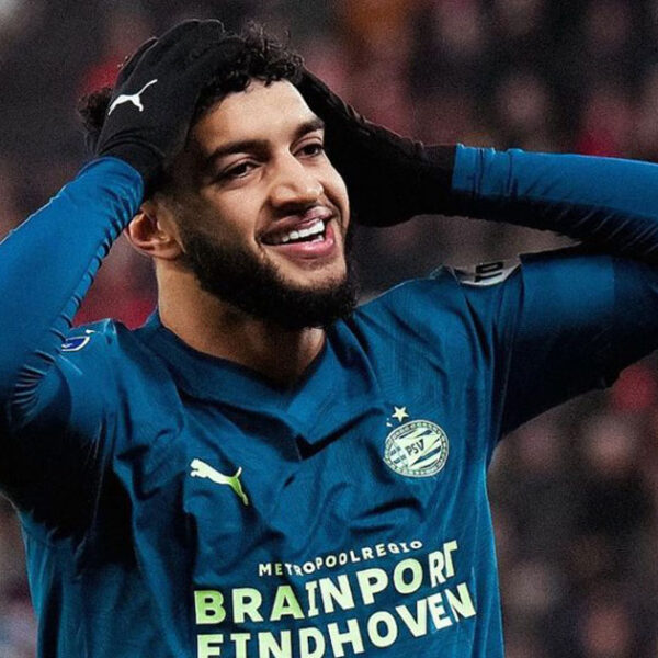 Ismael Saibari mène le PSV Eindhoven au titre de champion à deux…