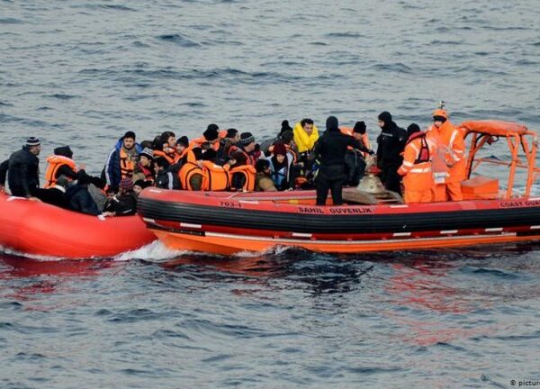 Interception de 18 migrants clandestins algériens, deux passeurs traduits en justice